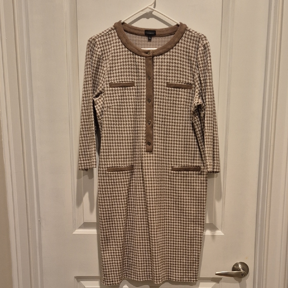 Talbots Beige and Brown Houndstooth Long Sleeve Knit Dress